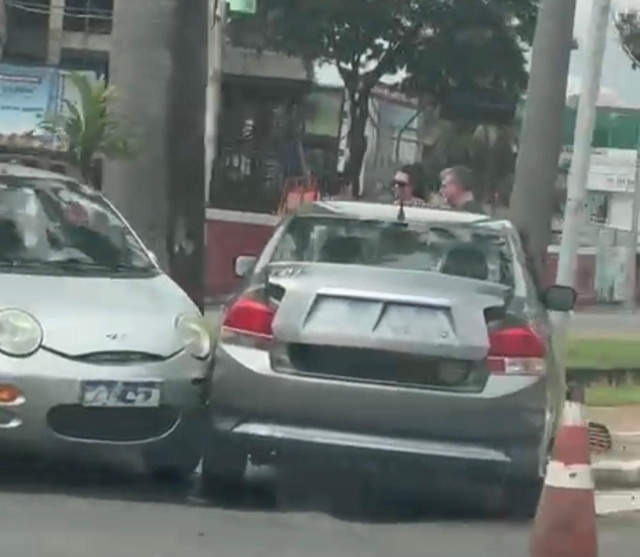 sinal-vermelho-avenida-brasil