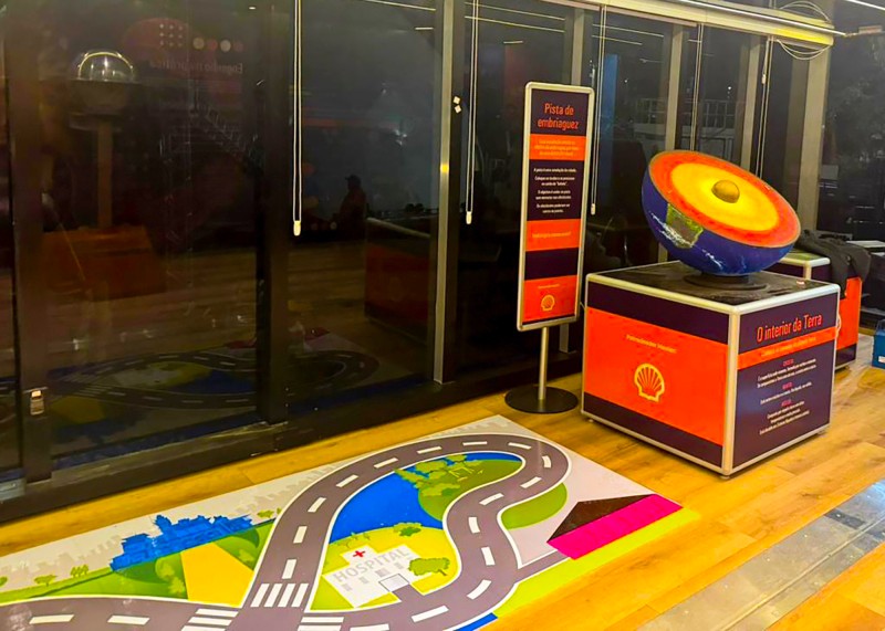 Carreta do Museu Catavento leva ciência e cultura a Santa Bárbara