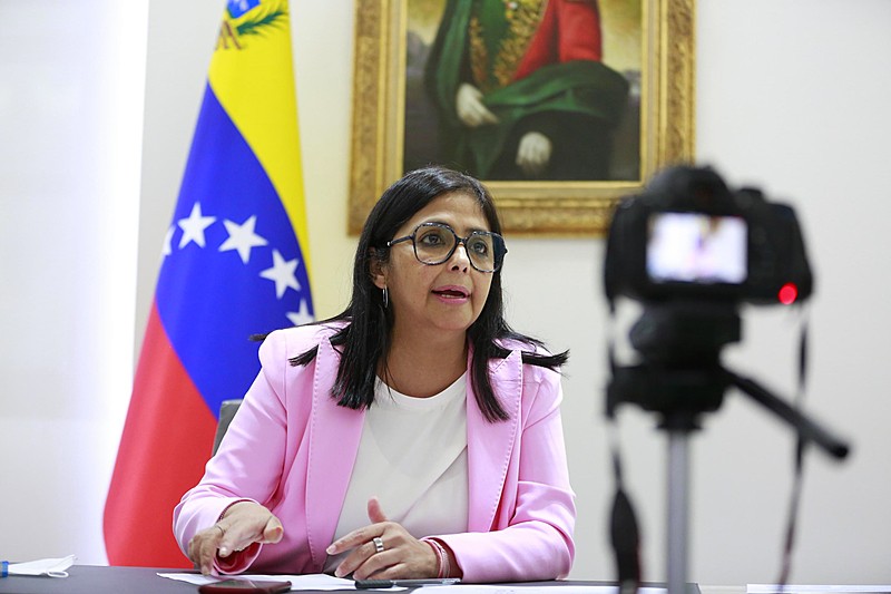 Delcy Rodríguez assume como presidente interina da Venezuela e tensão com EUA cresce
