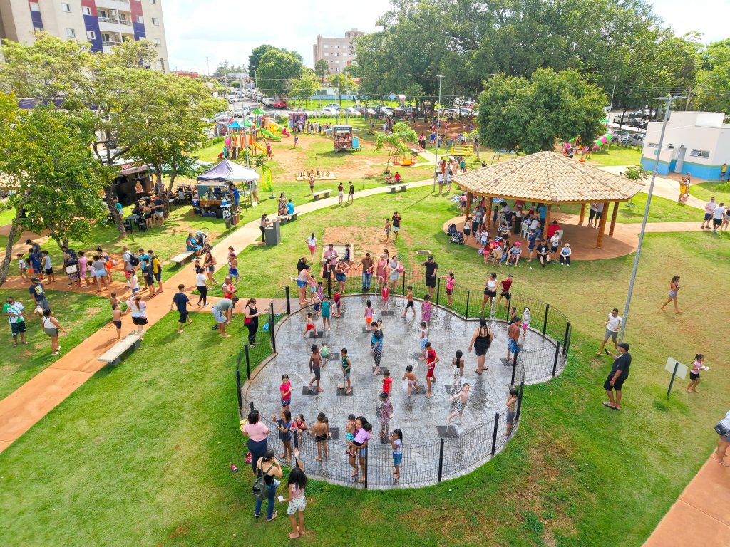 Férias escolares ampliam lazer em parques e praças de Nova Odessa
