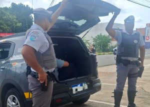 Motorista de ônibus é preso com CNH falsa na SP-330 em Americana