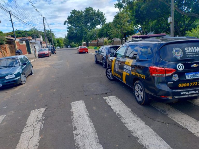 Prefeitura de Sumaré fiscaliza veículos abandonados no Parque Virgílio Viel