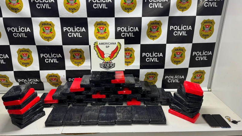 Dise apreende 59 kg de cocaína escondidos em uma carreta na SP-304