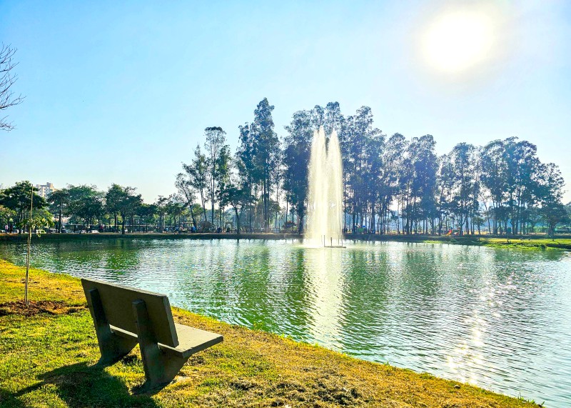 Feira Mãos e Patas terá adoção e shows em Santa Bárbara nos dias 7 e 8 de março