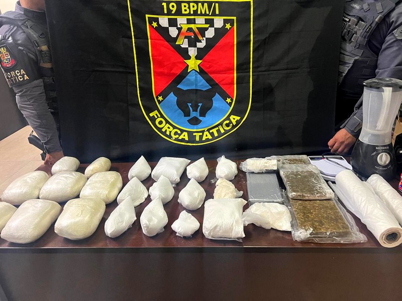 Força Tática apreende 16 kg de drogas em apartamento de SBO