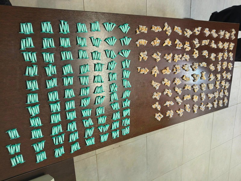 GCM apreende 819 porções de drogas em cano de PVC enterrado no Romano