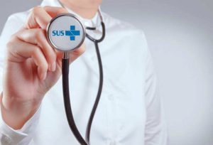 Juninho Dias cobra ampliação do quadro médico de especialistas no SUS