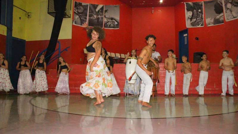 Projeto de capoeira realiza Troca de Graduações em Americana