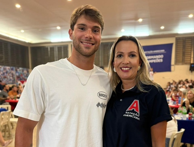 talitha-natacao-americana