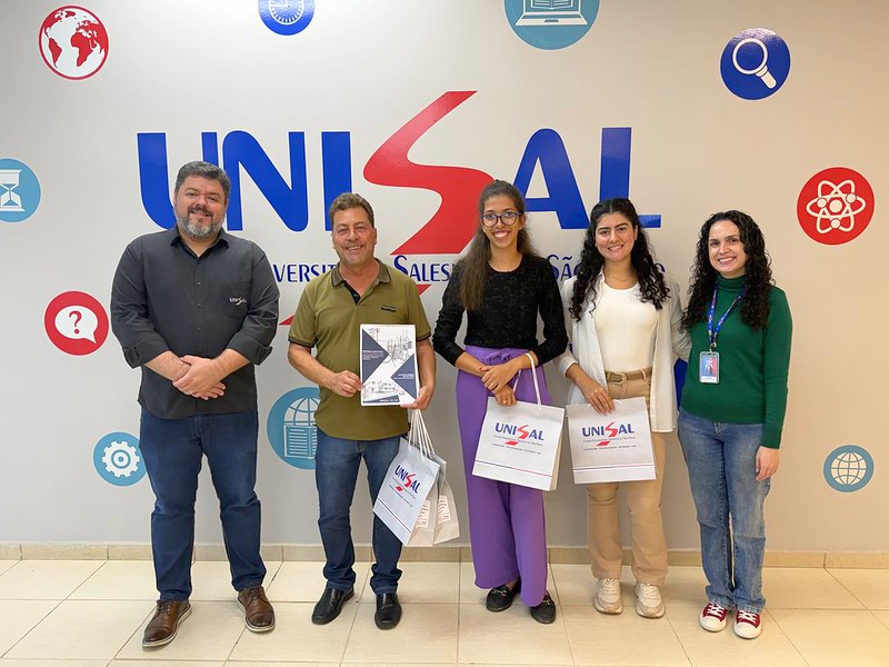 Alunos do UNISAL entregam projetos viários para Americana