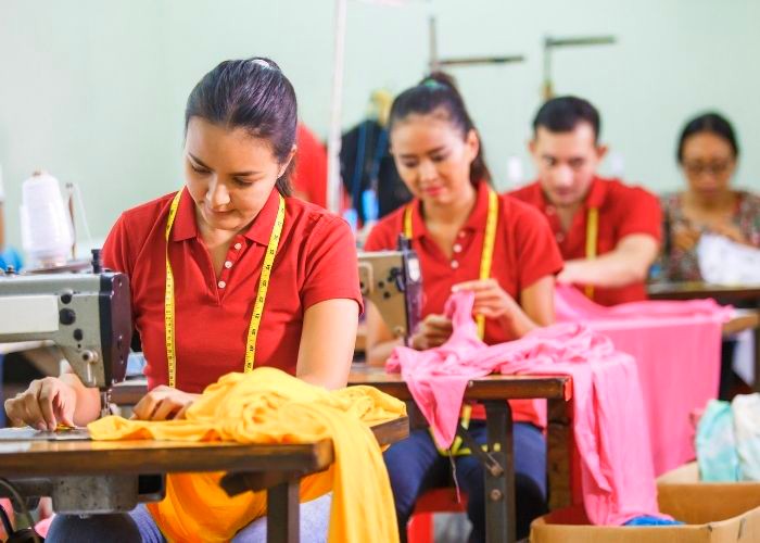 Americana abre curso gratuito de costura industrial