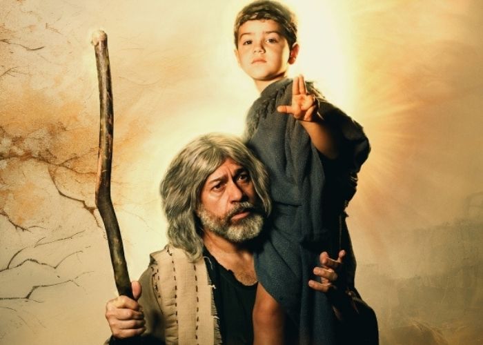 Cartaz do Via Crucis 2026 destaca Cristóvão e reforça temática do “caminhante”