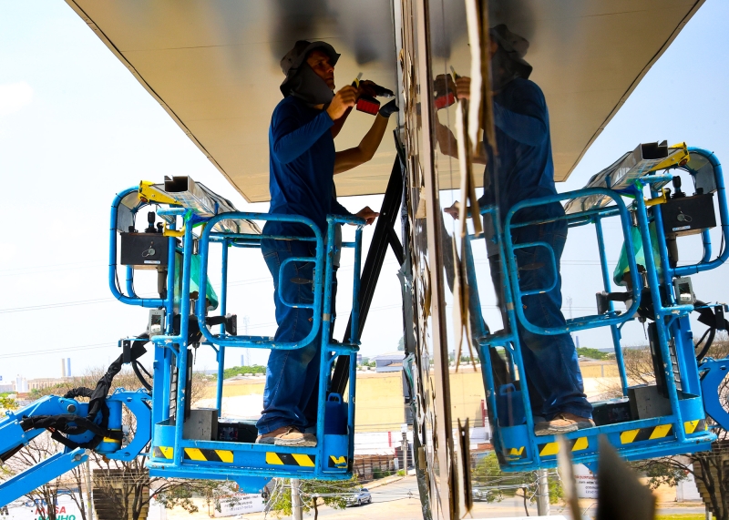 Construção do “Cidade Saúde” em S. Bárbara avança com arremates finais