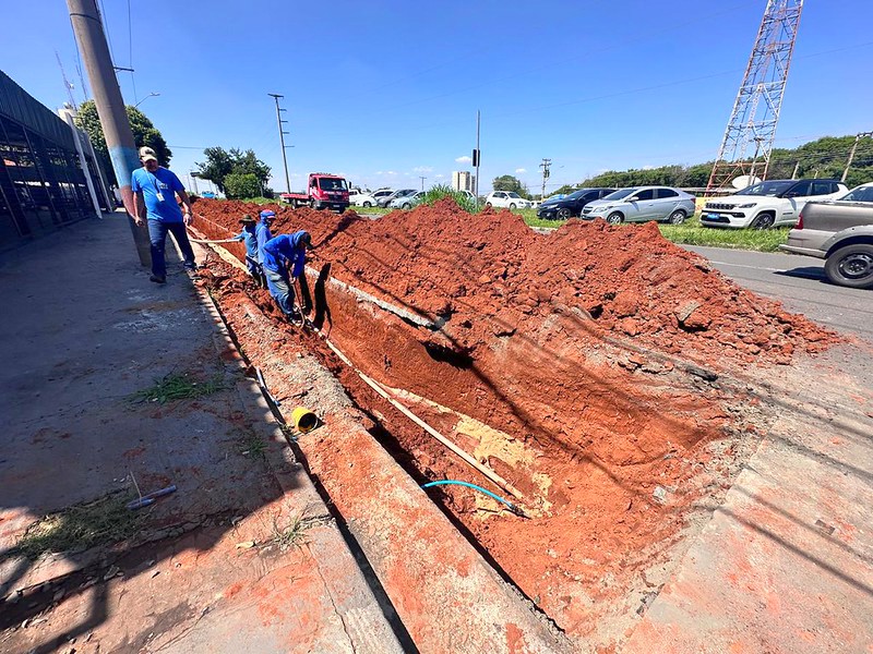 DAE moderniza redes de água nos bairros Vila Bertini e São Roque