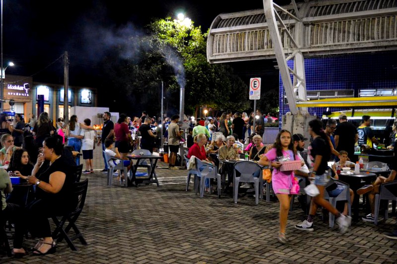 Feira noturna de mulheres é sucesso em Nova Odessa