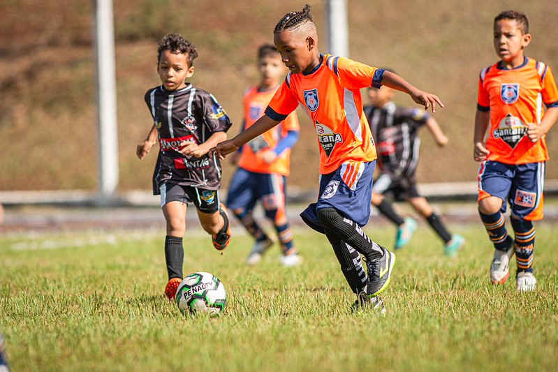 Gigantinho Campo tem rodada inicial com goleadas em Americana