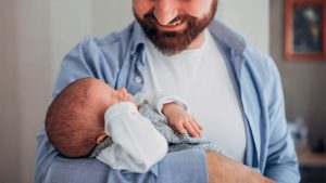 Lula sanciona lei que amplia licença-paternidade