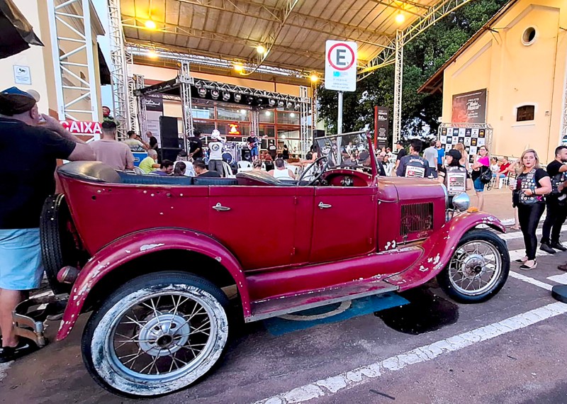 Santa Bárbara recebe encontro de veículos antigos nesse sábado