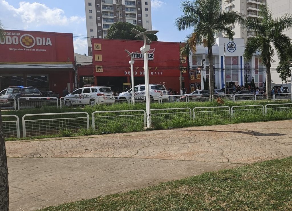 54e5245e ebe7 4cbb bc0f 1aa7e3c82169