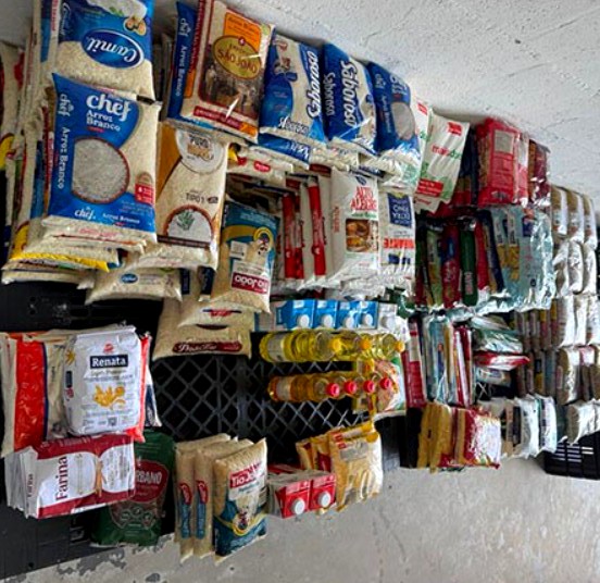 Fundo Social recebe 259 kg de alimentos de stand-up “Lado a Lado”