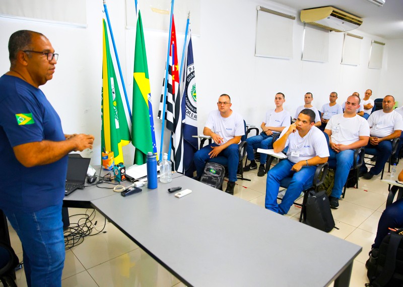 Guarda de Santa Bárbara forma agentes de duas cidades