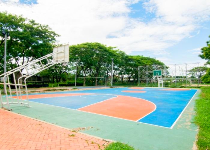 Juninho propõe atividades esportivas fixas na Praça Sofia Abrão