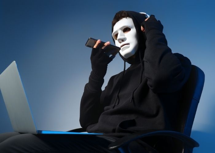 Morador perde R$ 17,5 mil após golpe por telefone em SBO