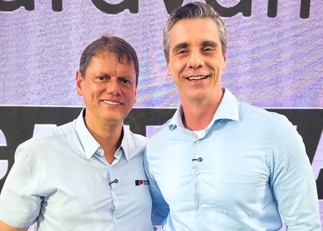 Rafael e Tarcísio Caravana 3D