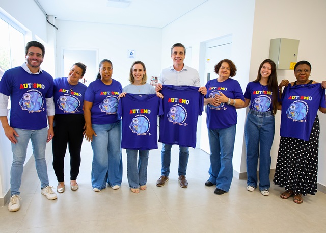 rafael visita amai 21