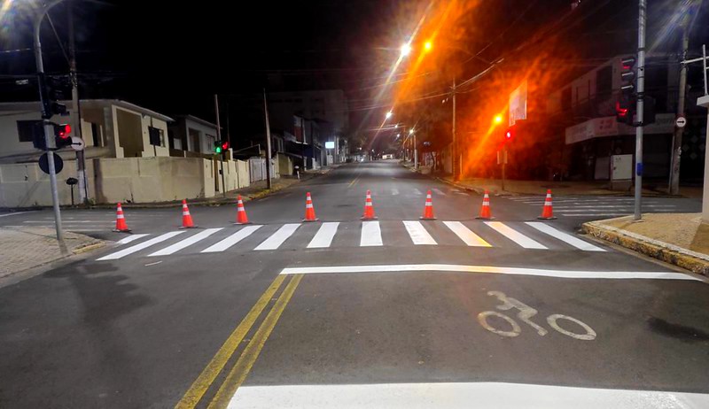 Avenida 9 de Julho recebe nova sinalização viária em Americana