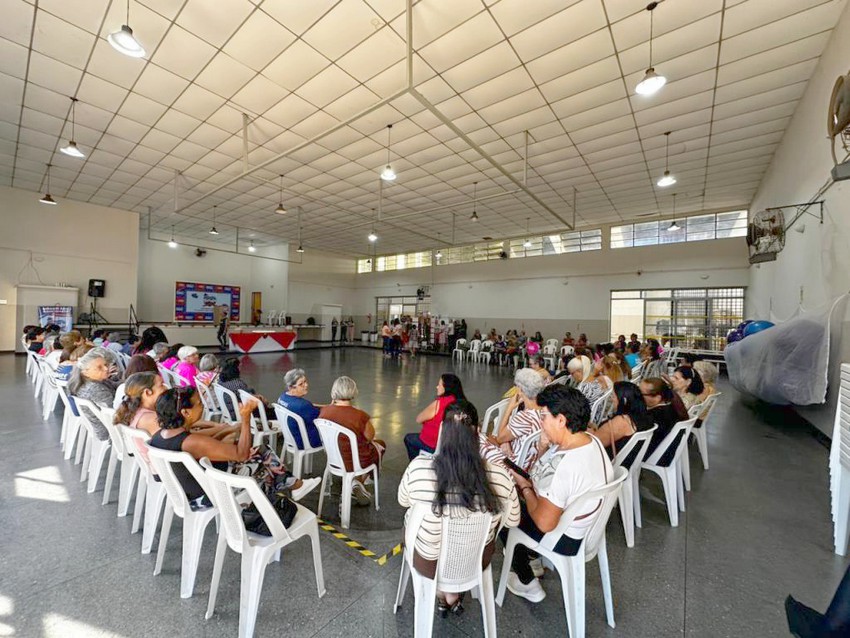Fundo Social de Nova Odessa celebra Dia das Mães com Melhor Idade