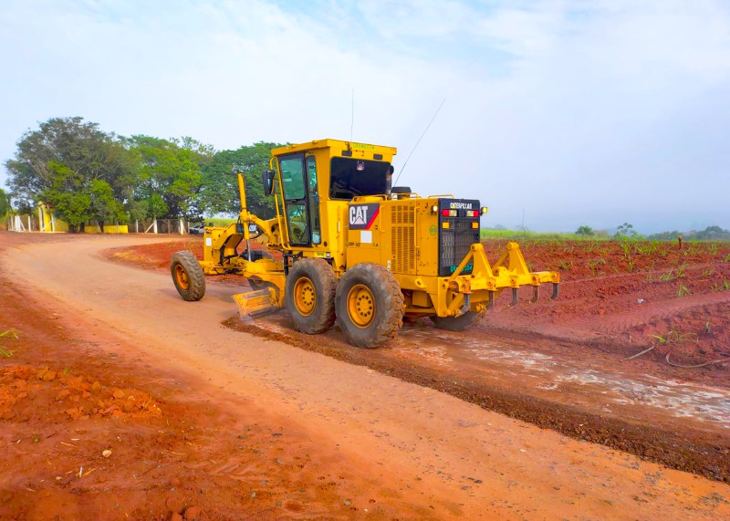 Santa Bárbara intensifica manutenção de estradas rurais