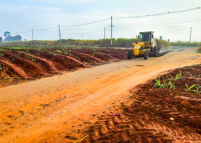 Santa Bárbara intensifica manutenção de estradas rurais 1 Santa Bárbara intensifica manutenção de estradas rurais