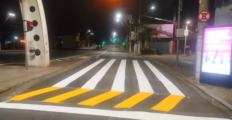 Americana avança com revitalização da sinalização viária na Avenida Antonio Lobo