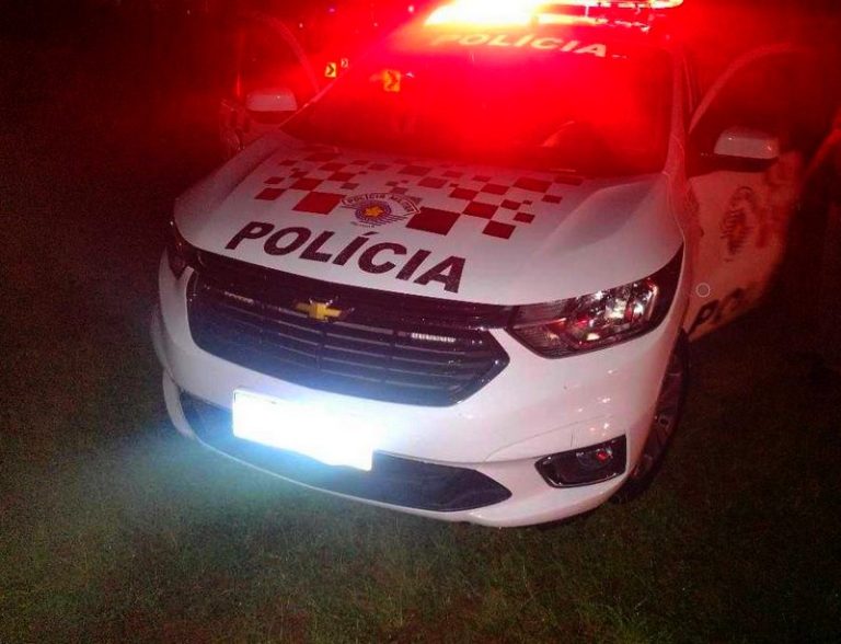 Filho ignora medida protetiva, invade casa da mãe e é preso em S. Bárbara