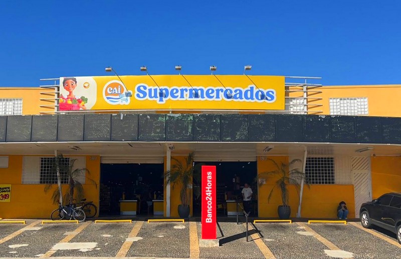 Ladrão é preso após tentar invadir supermercado em Santa Bárbara