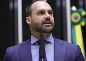 Ministério da Justiça demite Eduardo Bolsonaro por abandono de cargo 3 STF condena Eduardo Bolsonaro a 4 anos de prisão