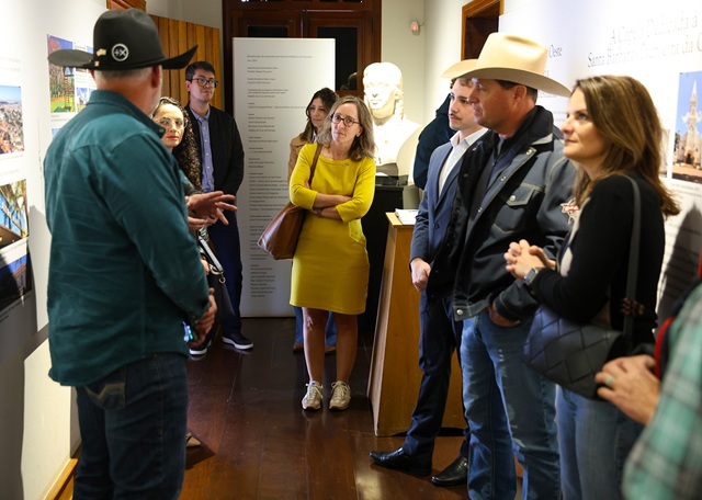 VISITA CONSULADO (1)