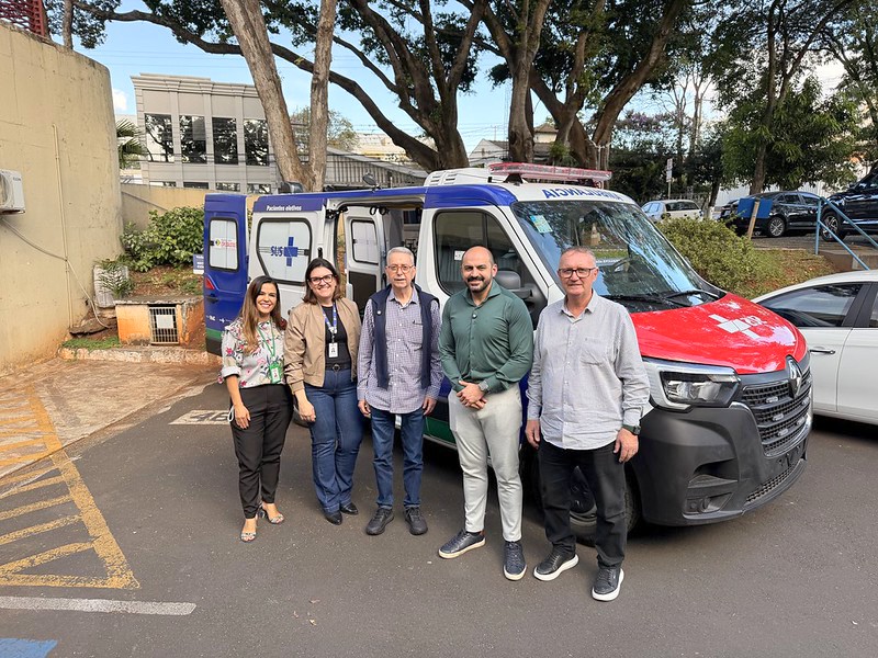 Americana recebe nova ambulância para reforçar transporte de pacientes
