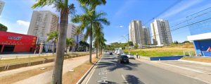 Avenida Brasil terá faixa interditada para obras nesta segunda-feira