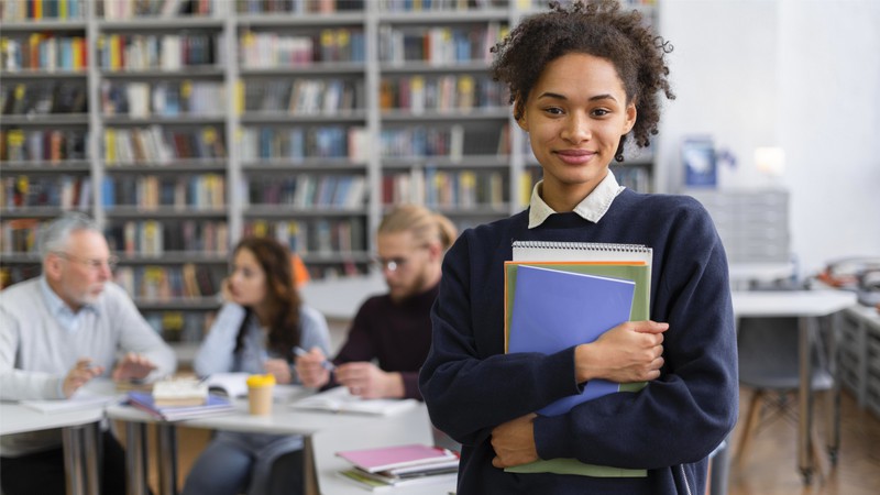 Educação de Americana abre 40 vagas de estágio para universitários
