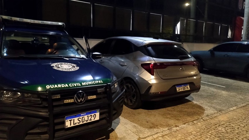 Muralha Digital ajuda Gama a apreender carro associado a furtos de estepes em Americana