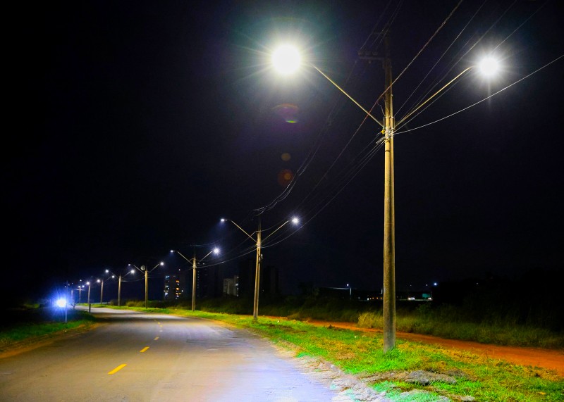 Santa Bárbara instalará 1,8 mil lâmpadas de LED em cerca de 100 vias