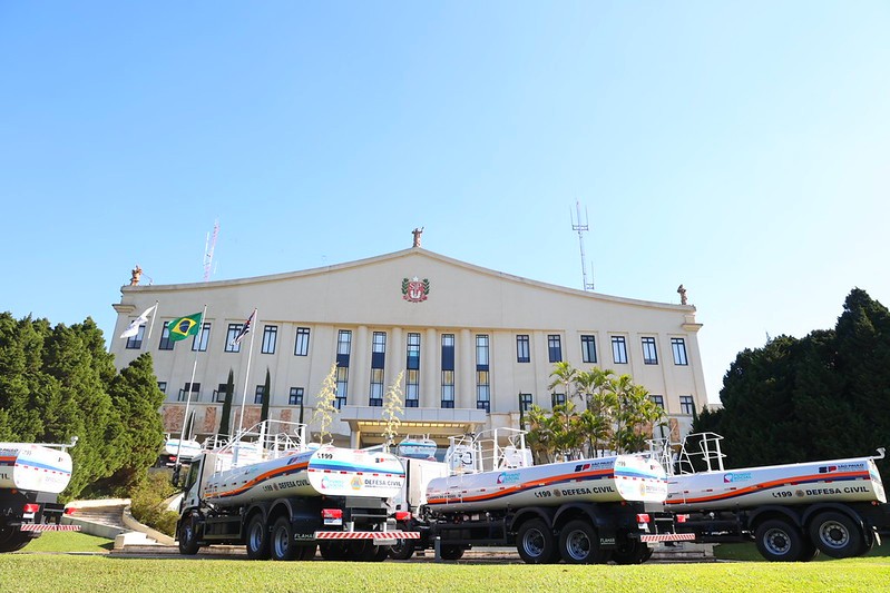 Santa Bárbara recebe caminhão-pipa para reforçar ações da Defesa Civil