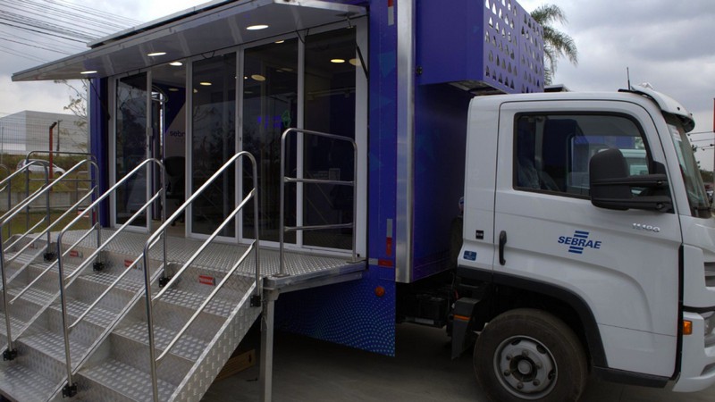 Unidade Móvel do Sebrae-SP oferece atendimento a empreendedores em Sumaré