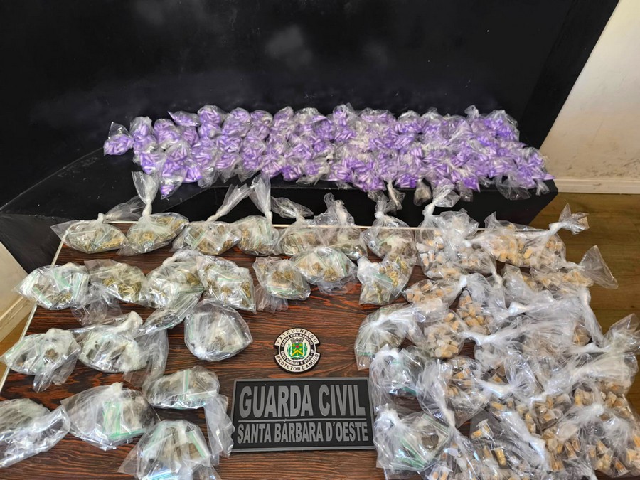 GCM apreende mais de 1,4 kg de drogas em área de preservação permanente em S. Bárbara
