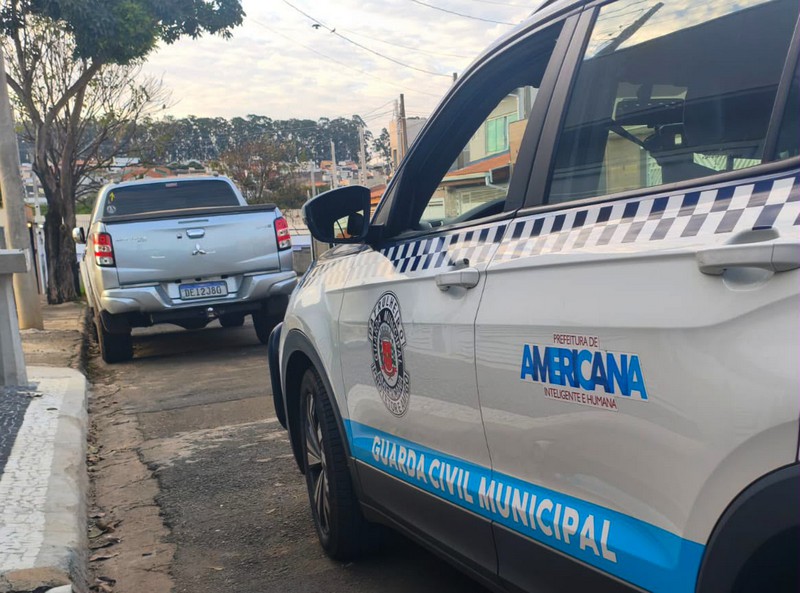Gama localiza dois veículos furtados após alertas da Muralha Digital