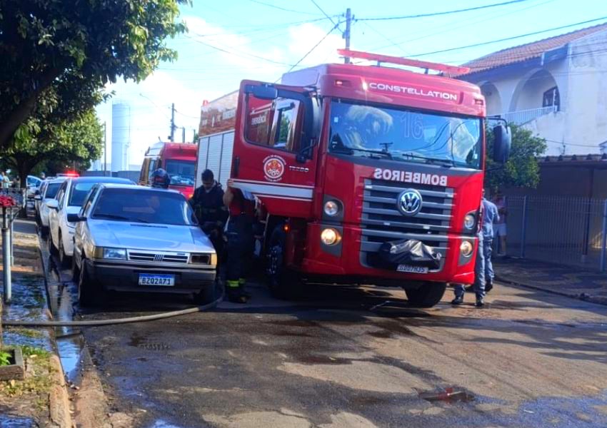 Idoso é preso após violência doméstica e incêndio em casa em Santa Bárbara