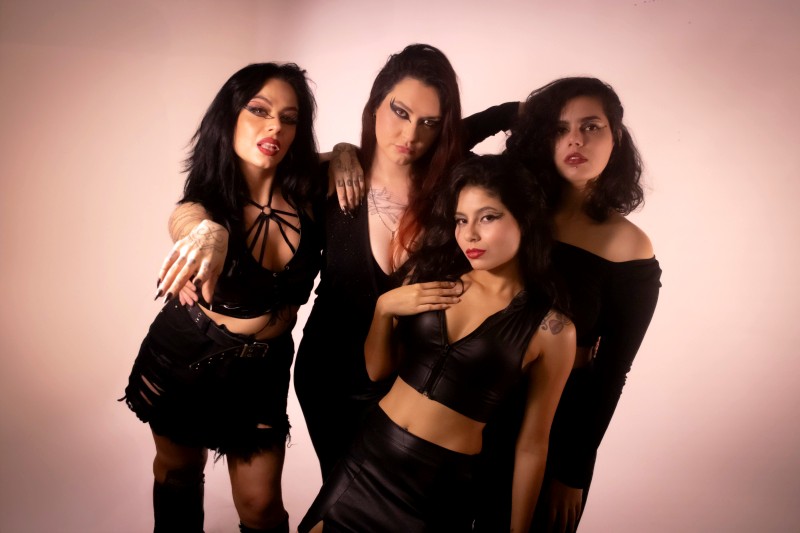 Malvada abre shows principais do Santa Bárbara Rock Fest