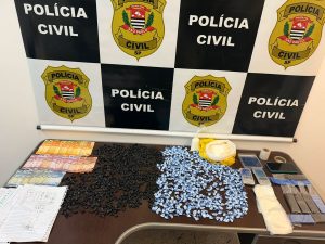 Polícia Civil prende homem e apreende 1.158 porções de cocaína em Americana